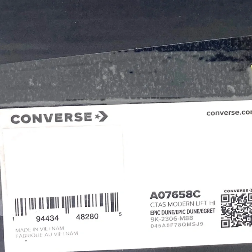 Converse Chuck Modern Lift Platform Leather Shoes Women's Embossed Skate A07658C